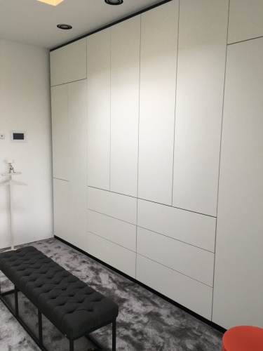 Ankleidezimmer-Schrank-5-